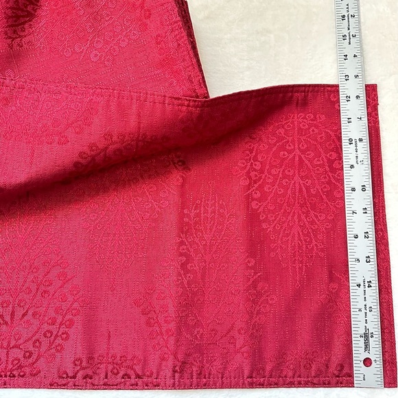 Cuisinart Table Placemats Decor Scarlet Red Satin Embossed Leaf Tree Set of 8 - Picture 7 of 7